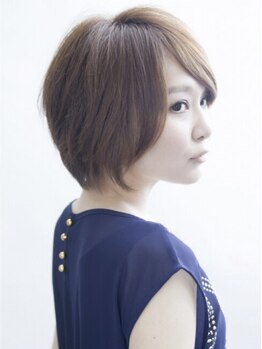 毎日のスタイリングが簡単に！骨格や髪質に合わせた再現性の高いカットで、扱いやすさと美しさを両立★