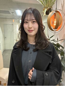 リノバイホヌア(Lino by hoNua.) 綺麗めカジュアルな大人レイヤー×透け感グレージュ