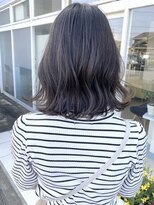 ウィーブリスタ(Weve Rista) 透明感グレージュ×外はねミディアム