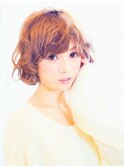 小顔もふんわり感もかなえる欲張りショート
