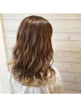 クレア(CREA) ハイライトベージュ