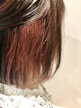 コム(com by neolive) インナーカラー内巻きボブ3