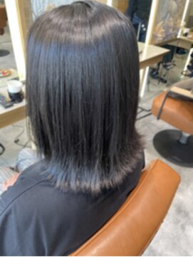 オレロ 国立(olelo) 大人ガーリー/似合わせカット/リバースセンターパート/国立