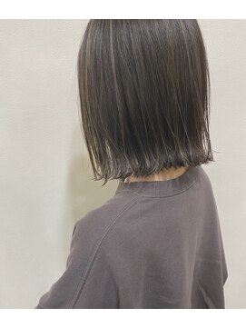 ビィシャイン 社店 ぷつっとボブ