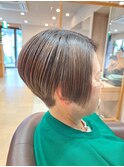 仙台D ツーブロック刈り上げ前下がりボブ大人女性style