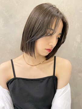 トルネード(TORNADO) 国風切りっぱなしボブ 髪 チョコレート 小顔カット M0608