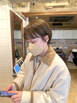 ラレイ ハラジュク(Lalei harajuku) ブリーチなしのダブルカラー/ベージュカラー/丸みショート