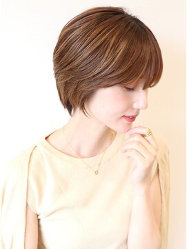 アイ(I.) 【 Ｉ. 】30代からのナチュラル前下がりショートボブ　川口