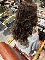 ニーゼロゼロナナ(2007)&nbsp;ブラウンベージュ