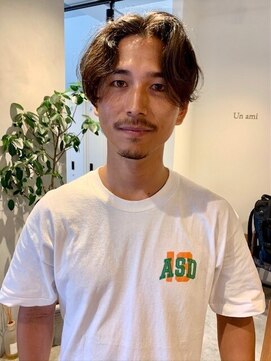 アンアミ キチジョウジ(Un ami Kichijoji) 【Un ami】センターパートでアンニュイなウェーブも相性◎