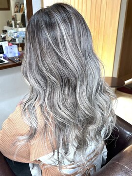 ブレイズヘアー(BLAZEhair) 脱白髪染めホワイトバレイヤージュ×ブリーチ２回