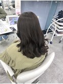 オリーブグレージュ×レイヤーカット