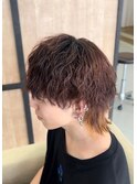 ツイストスパイラルパーマ襟足ブリーチカラーマッシュウルフ