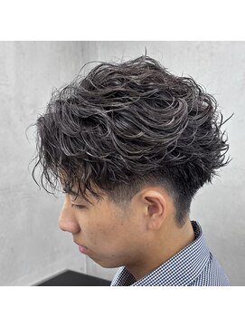 シード(SEED) フェザーツイストスパイラルパーマ