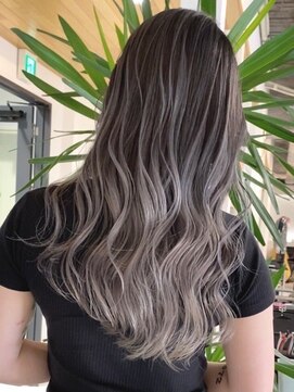 フリーク(FLEEK) レイヤーカット髪質改善ダブルカラーブリーチ