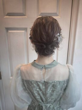 アロマ ヘアー ルーム 新宿3号店(AROMA hair room) シニヨン　三つ編み　編み込み　ゆるふわ