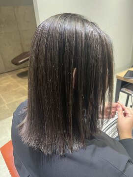 シオ 流山おおたかの森(Sio) 髪質改善白髪ぼかしハイライトカラー