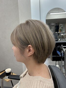 クム 横浜(qumu) ショートボブ × ベージュ【神永】