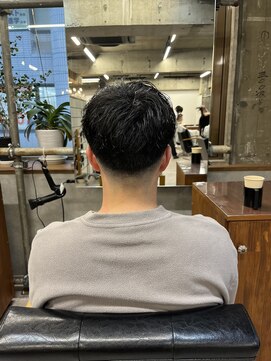 タメ(tame-) サーフカール/フェザーパーマ/ブルーブラック【都賀/メンズ】