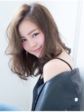 ミラレスカ 栄(MIRA RESCA) ミラレスカ  外国人風ナチュラルミディアム byウラタニ