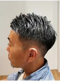 刈り上げ短髪フェード風スタイル