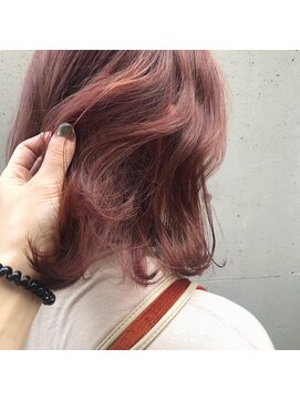 シェノン 西梅田(CHAINON) <小顔>ハイライトカラー×セミウェットウェーブ似合わせカット