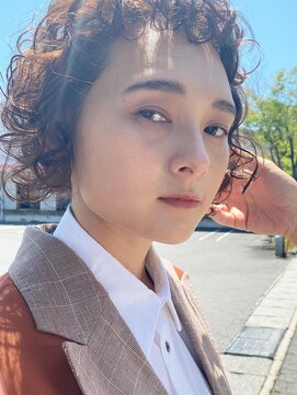 バトン(THE BATON) カーリーパーマ