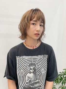 エマン(AIMANT) ベージュカラー