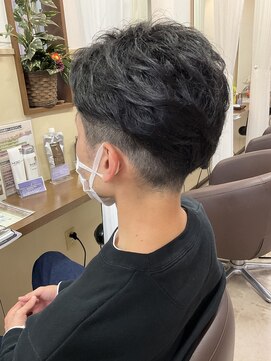 コアフィールフィス(COIFFURE fils) 【見附　今町】黒髪　スーツにも似合うショートスタイル