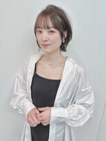 ステア ケース(stair case)&nbsp;大人かわいい外ハネ前下がりボブ耳かけサイドバング