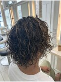 波巻きスパイラルパーマシャドウパーマツイストスパイラルパーマ