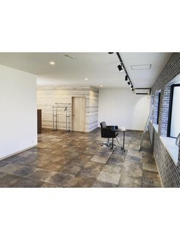 リラクゼーションできるシャンプー台で癒しtimeを＊髪や頭皮のダメージに配慮した施術でエイジングケア♪