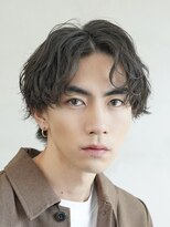 フィフス 渋谷(fifth)&nbsp;ツーブロックアップバングセンターパート波巻きスパイラルパーマ