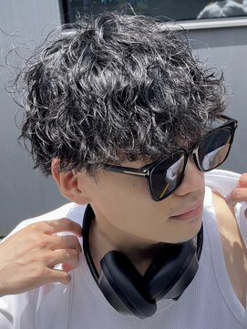 ツーダブルバイフィフス 茶屋町店(WW.. by fifth) ツイストスパイラルパーマツイストパーマセンターパート梅田30代