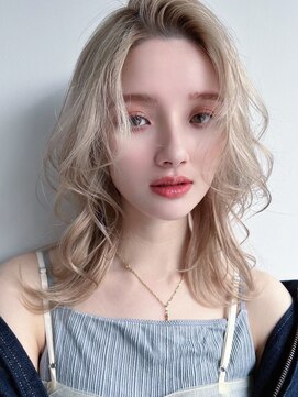 ホォレ 豊中店(fore) オリーブベージュショートミニボブグレージュブリーチレイヤー