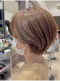 ショートボブ