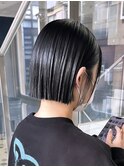 ブルーブラックネイビーカラーくすみカラーミニボブ切りっぱなし