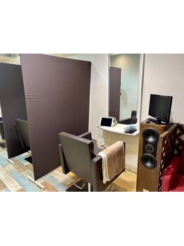 《セット面3席のプライベートサロン”Shangri-la”》半個室の落ち着いた空間で自分だけのサロンタイムを♪