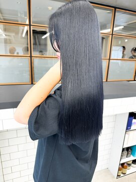 スタートウキョウ 渋谷(STAR TOKYO) 20代30代40代髪質改善酸性ストレートブルーブラック透け感
