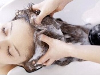 ミチ(michi)の写真/乾燥が気になり始める季節に備えて”頭皮ケア”しませんか？ヘッドスパでコリもほぐれリラックス効果も◎