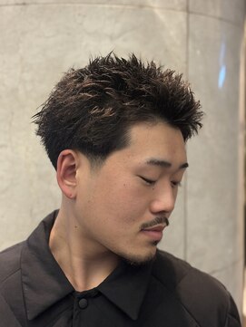 テーパーフェード×スパイキーショート