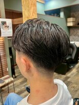 スタンドバーバー 柏(STAND BARBER)&nbsp;MEN’S HAIR/サーフカール/刈り上げセンターパート/柏
