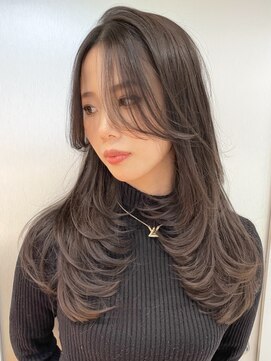 ヨロ 上野(YOLO) ハイライトカラーミルクティーベージュレイヤーカット