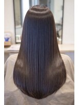 シウン(SIUN.)&nbsp;艶ブラウン×美髪縮毛矯正