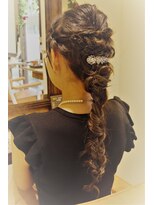 ゴールドウッドペッカー(Gold woodpecker) 【結婚式・二次会】超ロング編み降ろしヘアセット