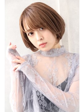 エストレーラ(estrela) 『estrela』大人可愛い透明感ハイベージュ 内巻きボブ