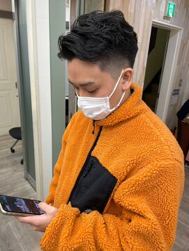 ナンバー アンフィール 渋谷(N° anfeel) 【HIKARU】@hikaru_cut こなれメンズウェーブパーマ 刈り上げ