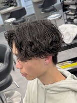 オーバルバイアピッシュ(OVARL by apish) 縦落ちセンターパートツイストカルマメンズパーマ