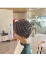 ビスポーク(BESPOKE)&nbsp;ショートボブ×ハイライトカラー