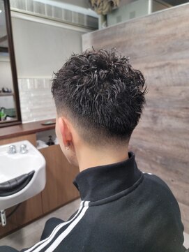 ロワジール 松戸店(Loisirs) スキンフェード×ソフトツイスパ